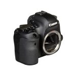 جنس بدنه دوربين ديجيتال کانن مدل EOS 6D Mark II
